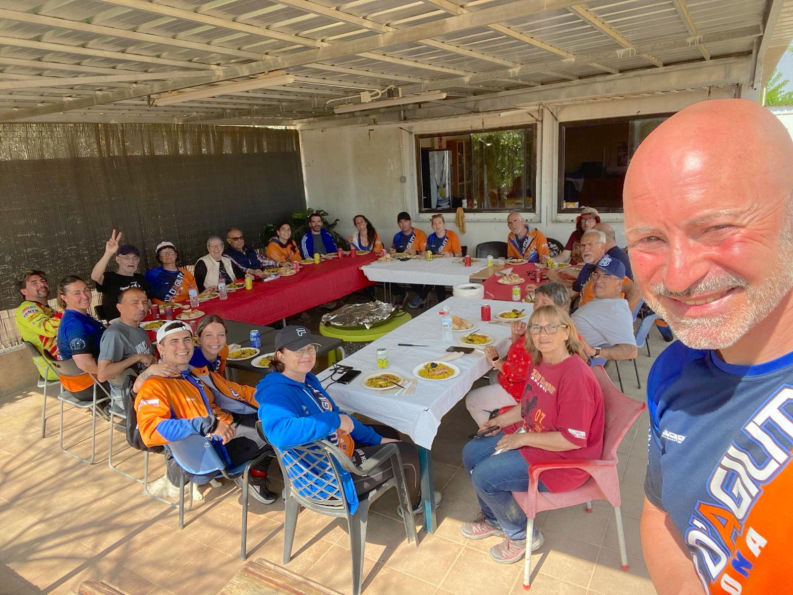 La paella en el club La paella en el club